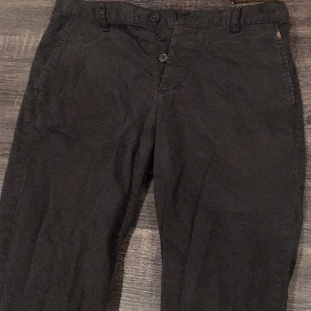 H&M Men’s Black Jeans.
